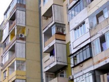 Любовна драма принуди 19-годишна да скочи от осмия етаж