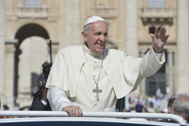 Негово Светейшество папа Франциск ще пристигне на 5 май в