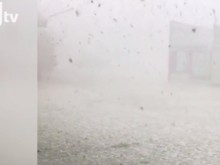 Страшна градушка удари Българене!