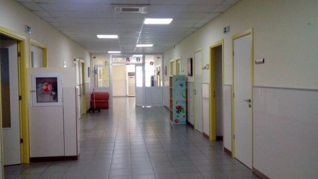 Млада жена е в пловдивска болница, арестуваха съпруга й