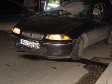 Автомобил се заби в стълб в Пловдив снощи