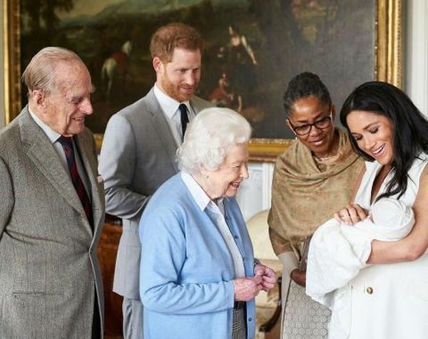 Бебето на Принц Хари и Меган Маркъл е кръстено Арчи