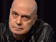 Слави Трифонов няма спирка, наддава за нещо уникално