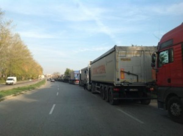 Започна спецоперация за контрол на товарните автомобили и автобусите