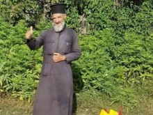 Поп изнудва шофьори и ги заплашва с анатема и проклятия