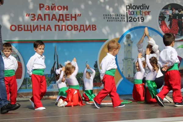 Грандиозен концерт в парк "Ружа“