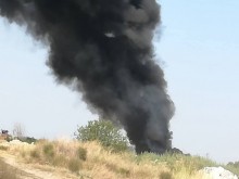 Пожар бушува близо до Пловдив! Гори сметището на Цалапица