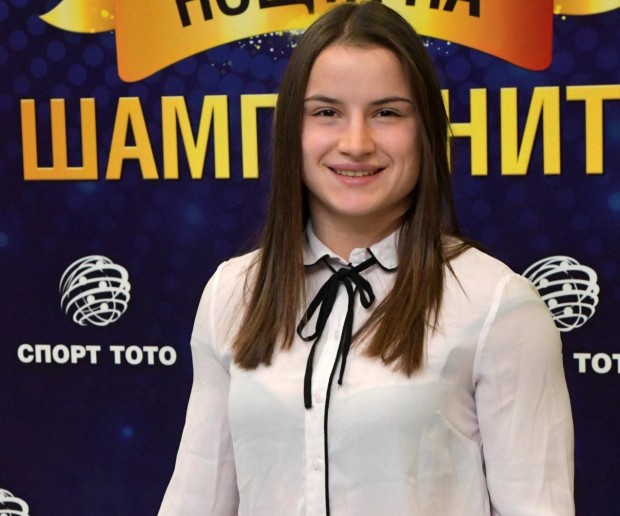 Трикратната европейска шампионка по борба Биляна Дудова, която направо опит