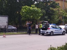 Кола се вряза в оградата на пловдивски булевард, шофьорите спорят кой е виновен