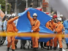 Убиха две деца и мъж при нападение с нож на автобусна спирка, 19 души са ранени