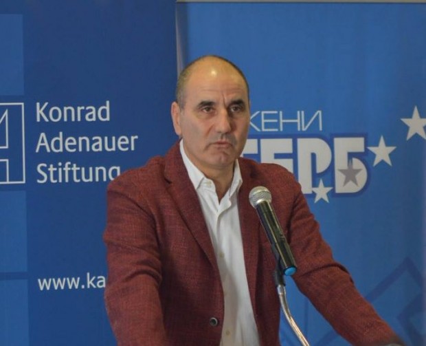 Цветан Цветанов подаде оставка от всички ръководни постове на ГЕРБ