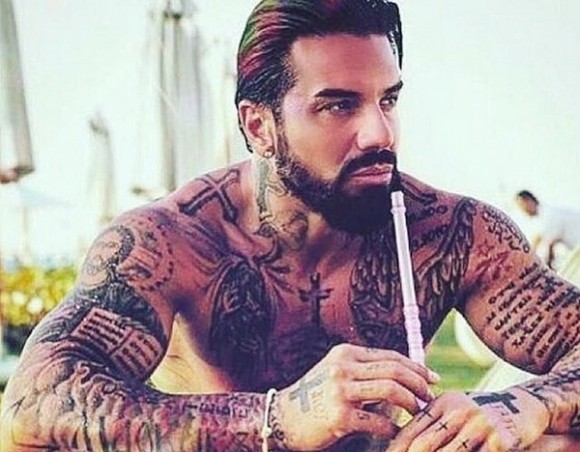 Благой Георгиев – Джизъса е заличил част от татуировките които