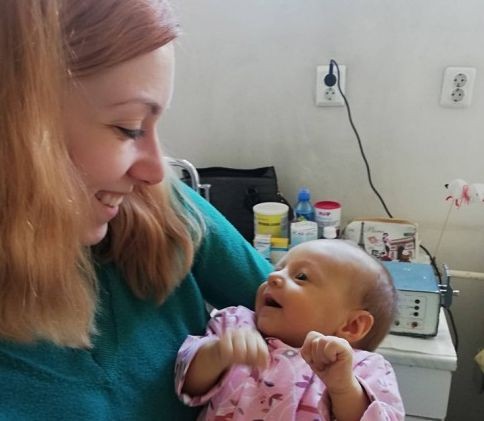 Фейсбук
България спаси малкото бебче Калина и за ден или два