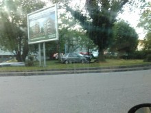 Зрелищно изпълнение в кръговото на централна гара