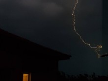 Нова уникална снимка от бедствието край Стряма запечата миг от вечността
