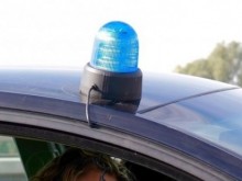 Малолетен подкара автомобил и блъсна две момичета