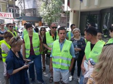 Жълти жилетки пред Административния съд в Пловдив