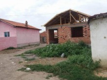 Дивашки сцени в Пещера, има задържани