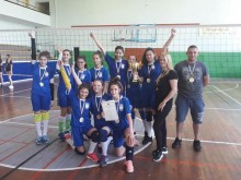 Маричанки от ОУ "Васил Левски" станаха ученически шампиони