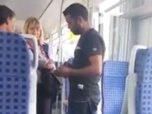 Майка с 2 деца шокирана от цигани във влака за Пловдив! Докога?