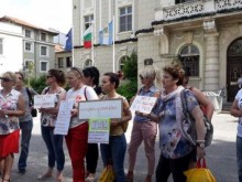 Медицински сестри от Пловдив излязоха на протест, искат достойно заплащане