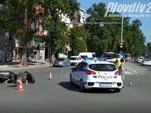 Инцидент с моторист на централно кръстовище в Пловдив!