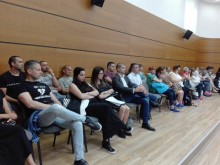 Собственици на магазини се появиха в залата на ОбС Пловдив