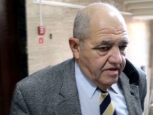 Множество съмнения доведоха до оправдателната присъда на проф. Василев от УХТ