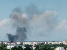 Черни облаци дим и пушек обгазиха Пловдив