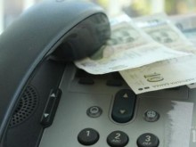 Двама пловдивчани дадоха много пари на телефонни измамници