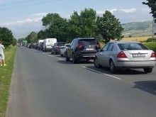 Верижно меле затапи пътя Бургас - Айтос