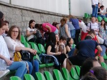Зрителите бесни! Кални седалки помрачиха Нешоуто на Димитър Рачков
