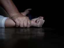Циганин поиска да изнасили 18-годишна българка в пловдивско село