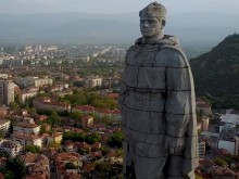 Ivory Twilight с много силна нова песен за Пловдив
