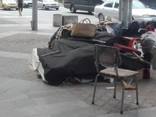 Клошари окупират района на Централна гара