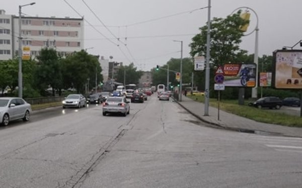 Обстановката в Пловдив се нормализира, до часове ни очакват нови порои