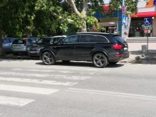 Шофьор на джип сътвори изключителна наглост