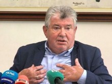 Скъсаха оставката на шефа на НЕК Петър Илиев