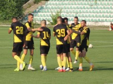 Неделев бележи от дузпа, Ботев взе трети пореден успех с 1:0