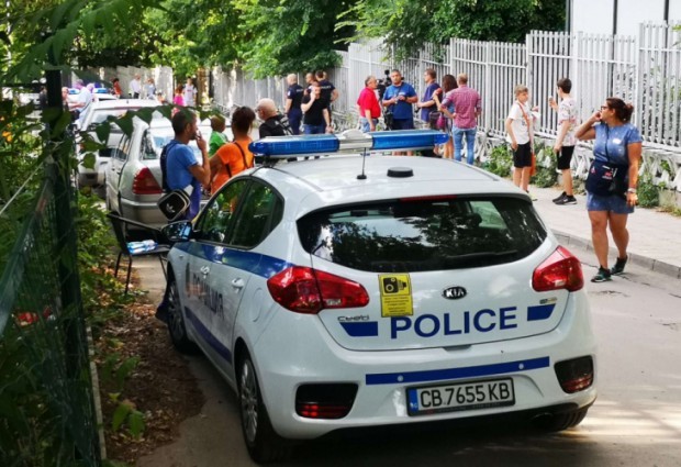 БЛИЦ
Задържат за 72 часа румънският гражданин който блъсна дете на