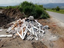 Камион сътвори голяма мизерия край Околовръстното