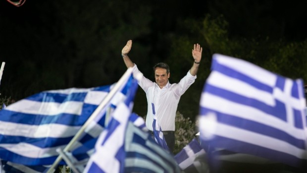 Дясноцентристката Нова демокрация печели предсрочните парламентарни избори в Гърция показва
