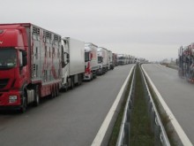 Повече от половината тираджии нарушават правилата за движение по АМ "Тракия"
