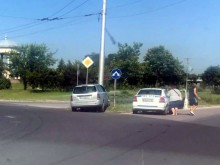 Очевидец: Каката нарочно си вдигна блузката, лъснаха едни неща и шофьорът направи белята!