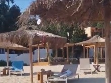 Ужасът по морето продължава! Супер мазна чалга на един от най-хубавите ни плажове