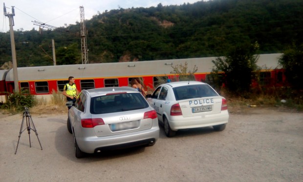 БГНЕС
Бързият влак от Петрич за София е спрян заради инцидент