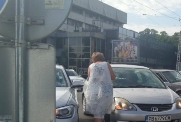 Пак катастрофа в кръговото на Водната палата