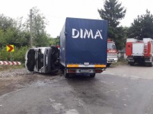 Тежка катастрофа на Е-79, рязаха ламарини, за да извадят шофьорите