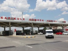Арестуваха 8 българи при опит да пренесат нелегални стоки през турската граница