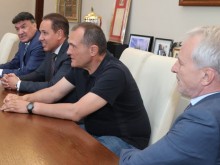 Гриша Ганчев клекна за тв правата, клубовете получават парите скоро